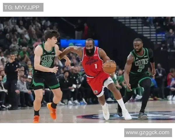 快船全队出战仍难挡凯尔特人，激战之下遗憾落败